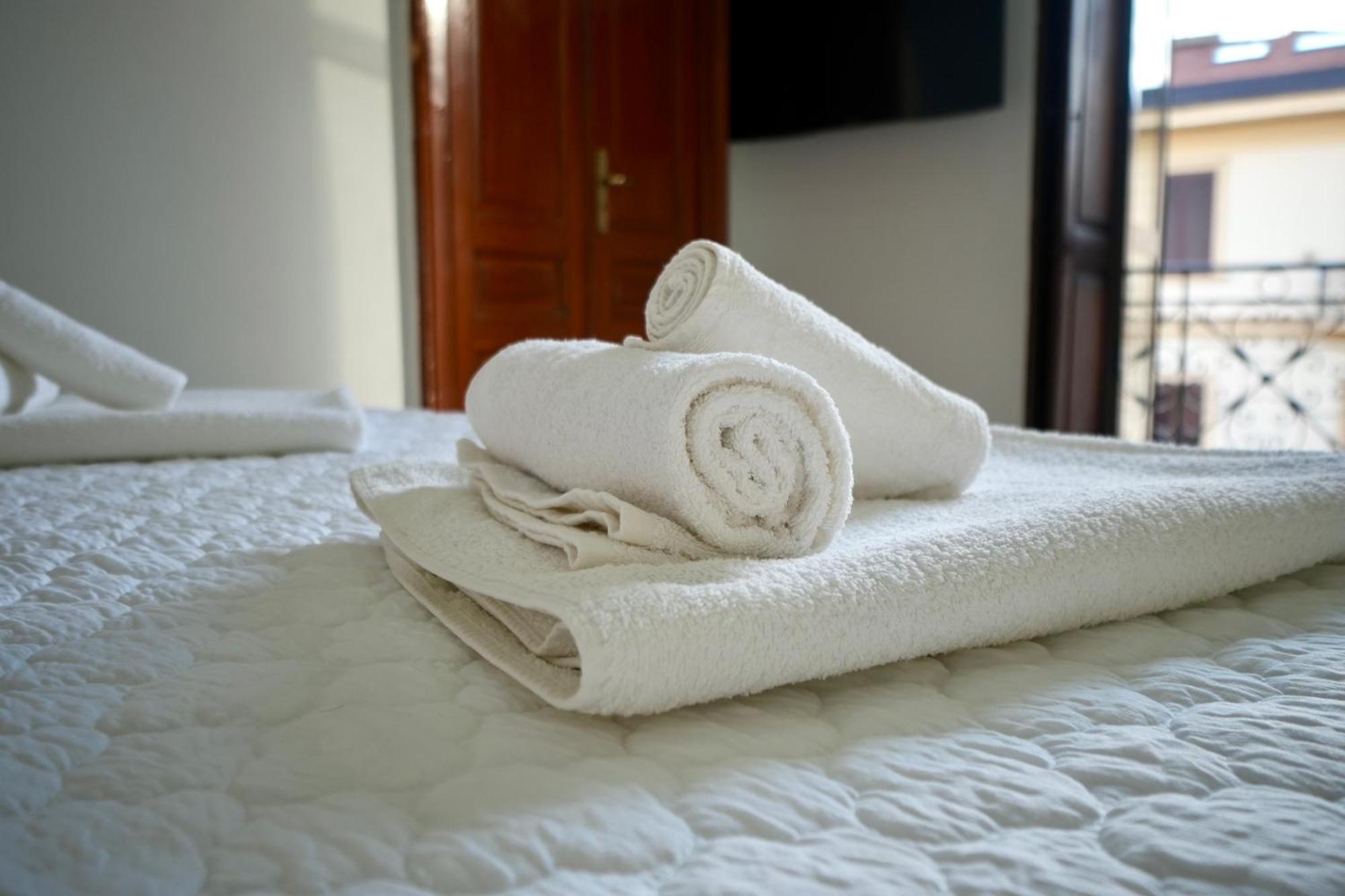Residenza Vecchia Napoli 60 Apartment Bagian luar foto